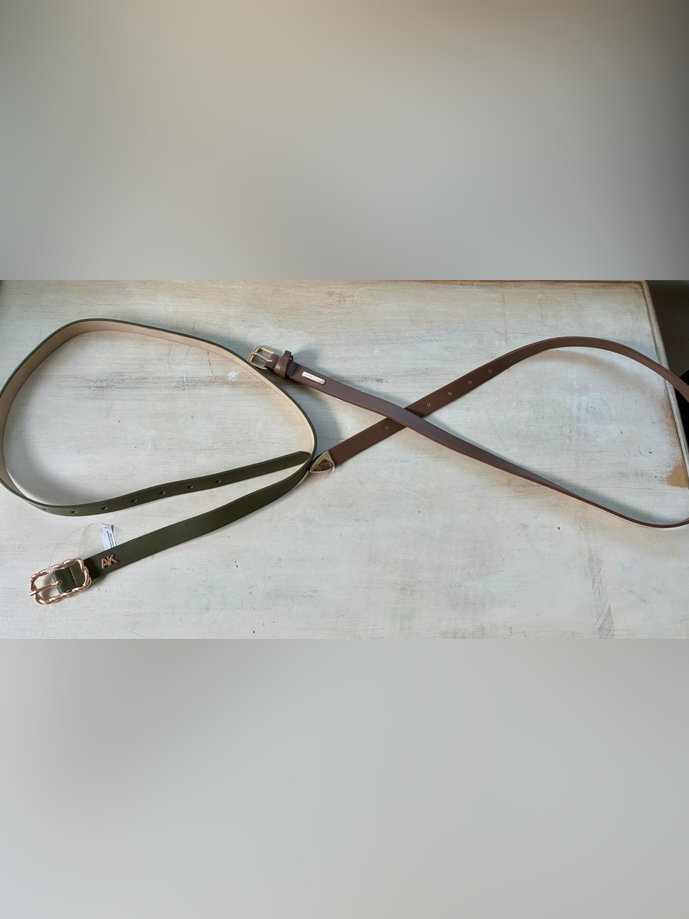 Anne Klein belts new medium